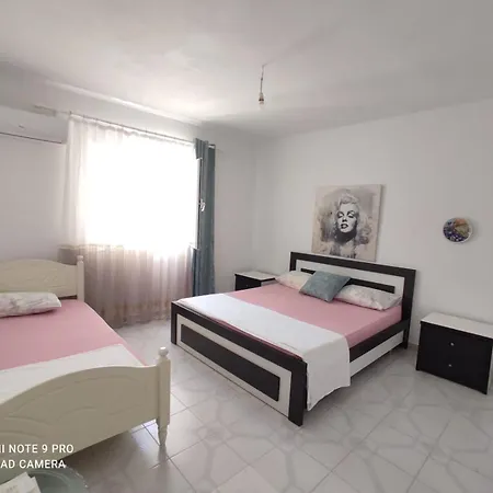 Maria'S Apartments Himare Exterior photo